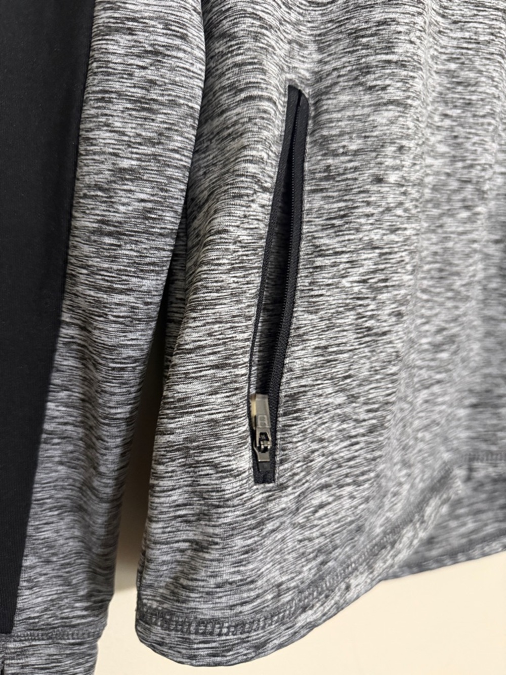 G-III fir her Carl banks Women Black Gray Hooded Active Top women S casual track - Picture 5 of 8